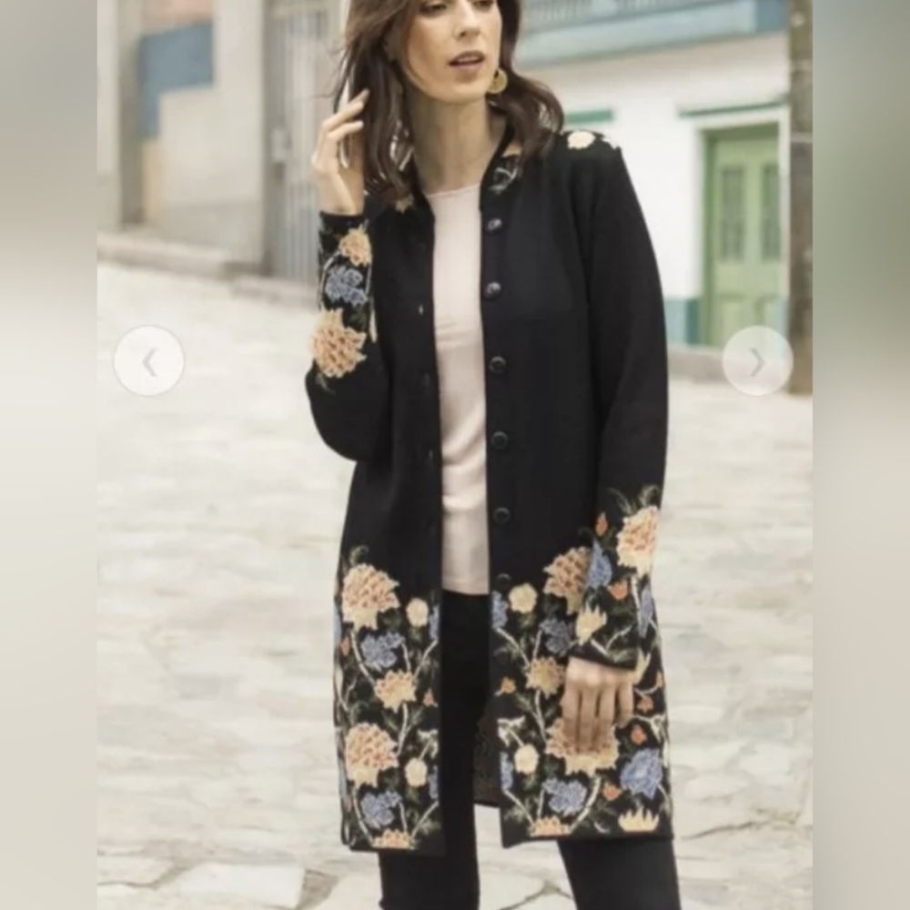 NOVICA Baby Alpaca Midnight Floral Black Button Knit Long Cardigan Sweater Small